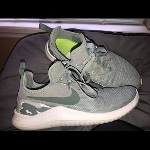 Women’s Nike’s